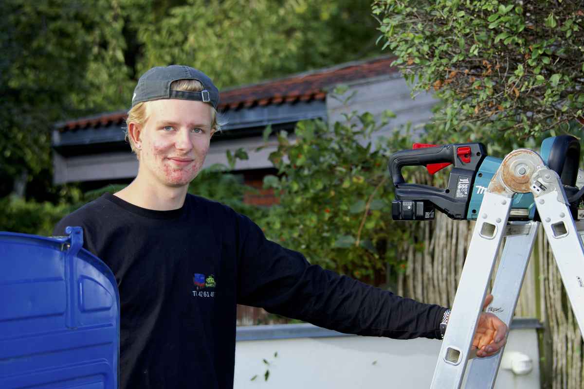 Espen kommer kun hjem for at sove